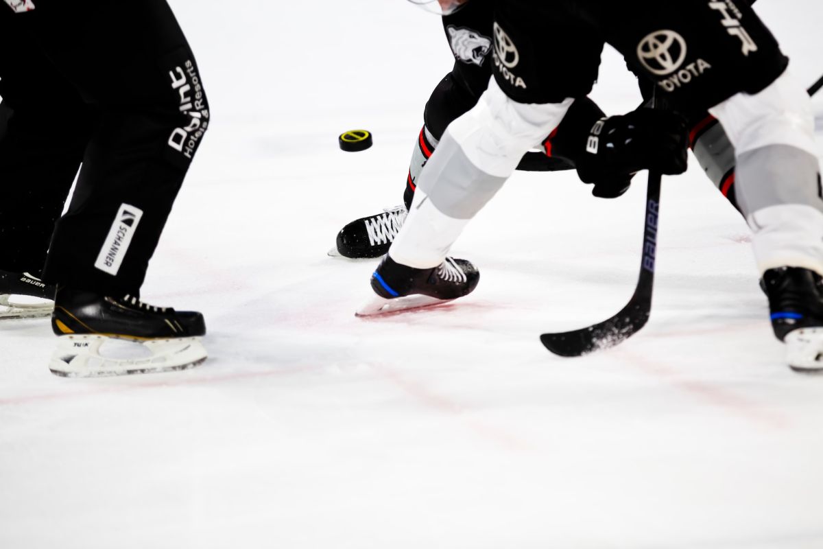 Od lodowiska do ruletki: intrygujący związek między hokejem a kasynami